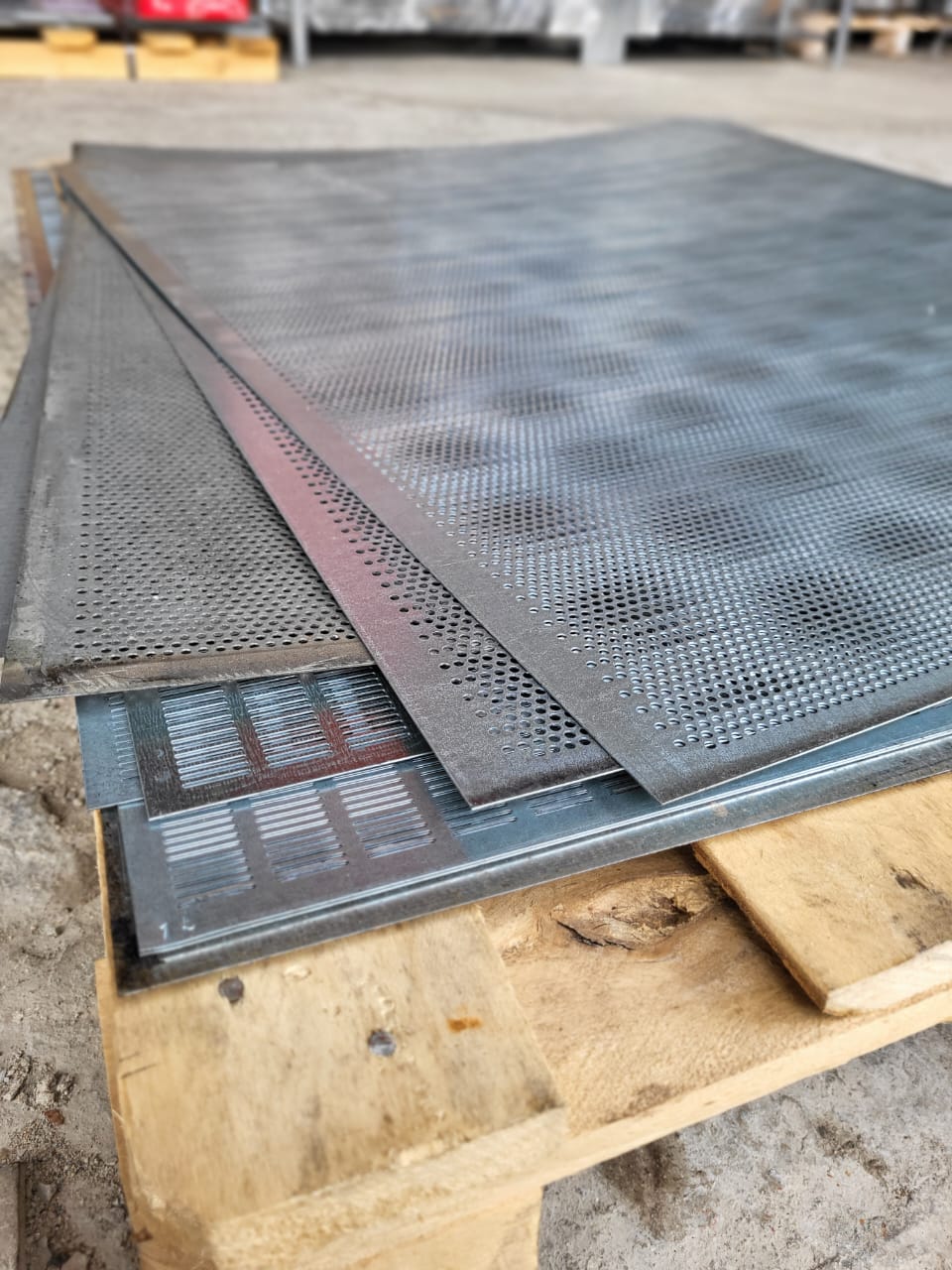 Решета и сита для зерноочистки: скрытые параметры, спасающие урожай Решета и сита для зерноочистки: скрытые параметры, спасающие урожай