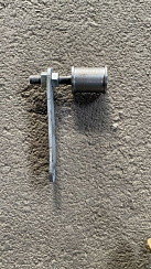 Ролик поддержки цепи в сборе с кронштейном К 527: купить в Нижнем Новгороде