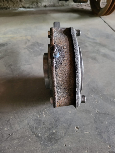 Подшипниковый узел главного вала с эксцентриком К-527,К547: купить в Нижнем Новгороде