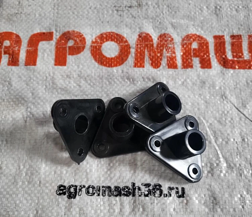 Втулка вала колотушек (Треугольный маленький): купить в Воронеже