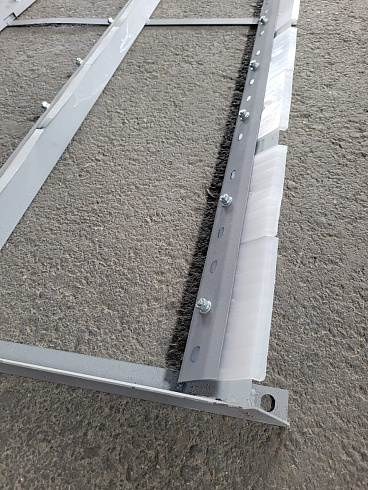 Рамка щеточная К 547/К 527 НРС (в сборе со скребками): купить в Нижнем Новгороде