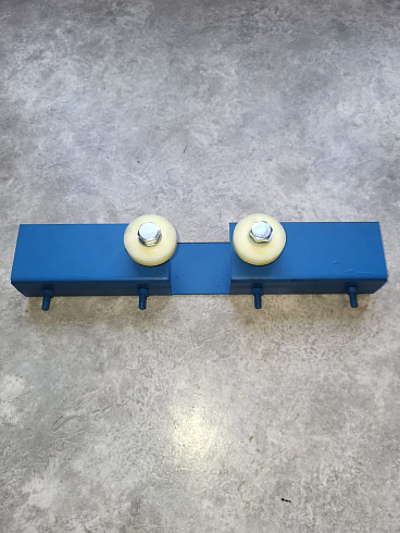 Кронштейн направляющий щеточной тележки с роликами: купить в Нижнем Новгороде