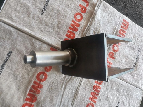 Вилка рояльного колеса 03.03.50Р: купить в Нижнем Новгороде