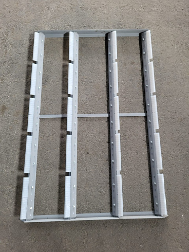 Рамка щеточная К 547/К 527 НРС (в сборе со скребками): купить в Нижнем Новгороде