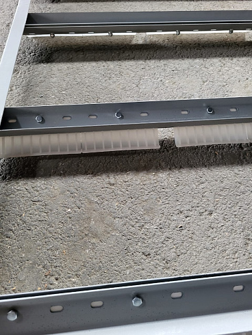 Рамка щеточная К 547/К 527 НРС (в сборе со скребками): купить в Нижнем Новгороде